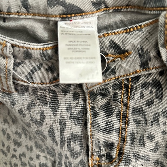 Leopard Print crazy sexy cool Dollhouse jeans size 5 juniors - Picture 3 of 8